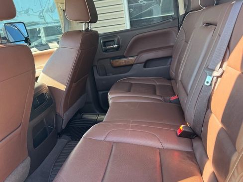 Used 2019 Chevrolet Silverado 2500 High Country w/ Duramax Plus Package image 29