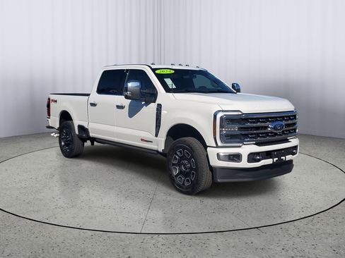 Used 2024 Ford F350 Platinum image 2