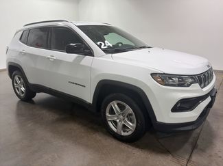 Used 2024 Jeep Compass Latitude video 2