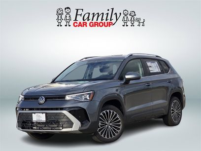 New 2025 Volkswagen Taos SE