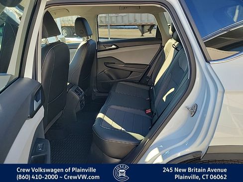 Certified 2023 Volkswagen Taos SE image 14