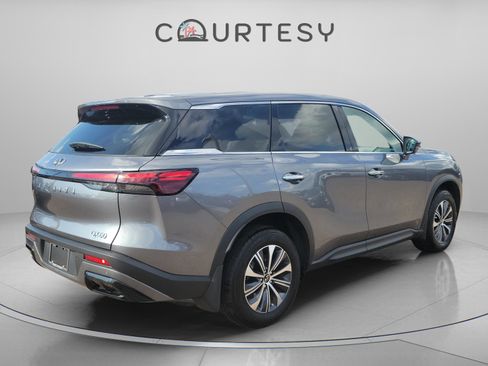 Certified 2025 INFINITI QX60 Pure image 3