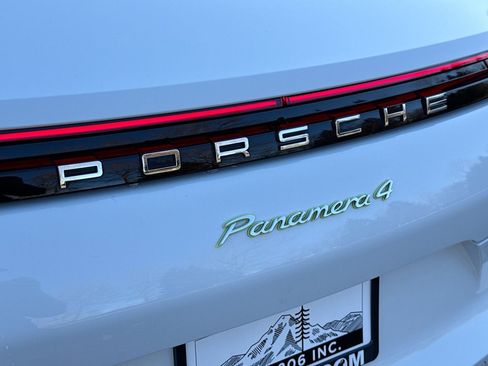 Used 2019 Porsche Panamera 4 image 28