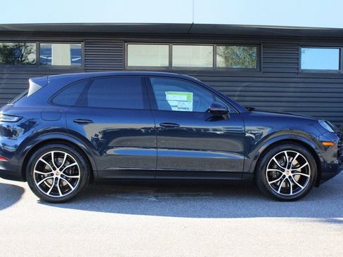 New 2026 Porsche Cayenne S image 8