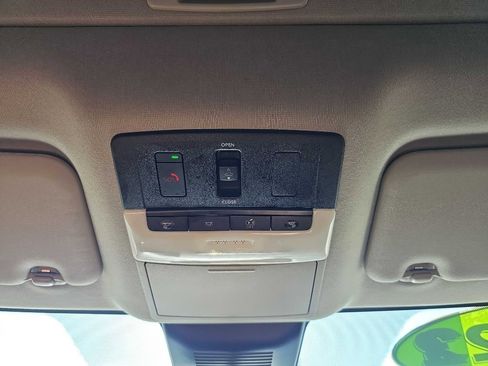 Used 2023 Nissan Sentra SR w/ SR Premium Package image 28