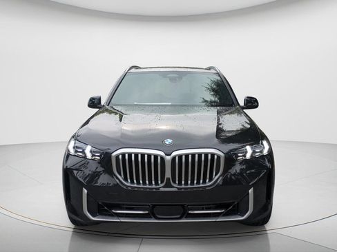 New 2026 BMW X5 xDrive40i w/ Premium Package AWD/4WD image 2