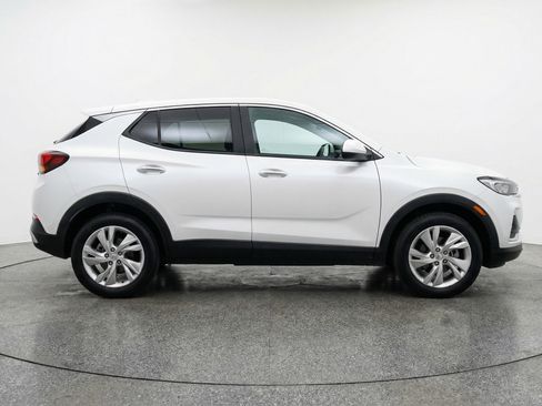 Used 2025 Buick Encore GX Preferred FWD image 11