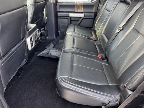 Used 2019 Ford F150 Lariat w/ Equipment Group 502A Luxury image 6