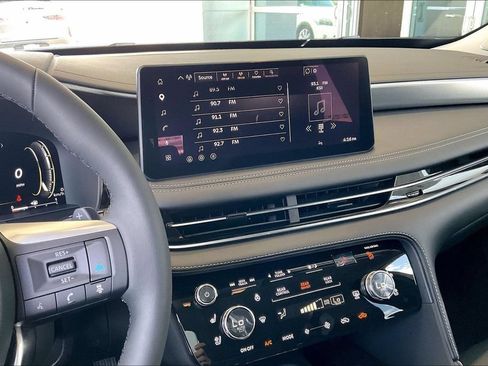 New 2027 INFINITI QX60 Luxe w/ Cargo Package FWD image 6