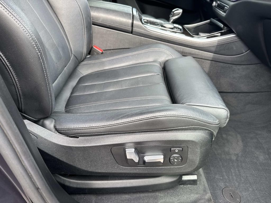 Used 2019 BMW X5 xDrive40i w/ Convenience Package AWD/4WD image 14