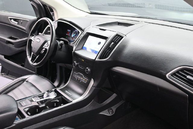 Used 2020 Ford Edge SEL FWD image 33