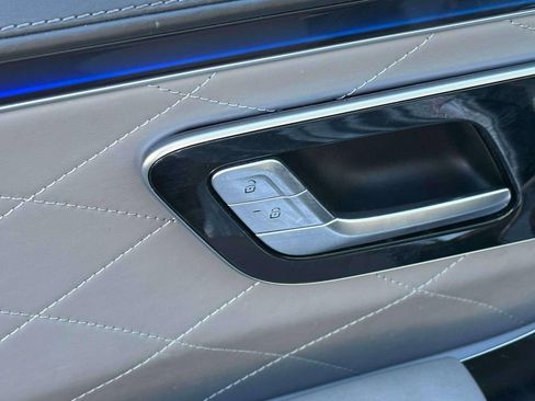 Used 2023 Mercedes-Benz S 580 4MATIC Sedan w/ AMG Line image 18