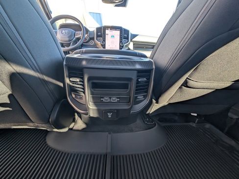 New 2026 RAM 1500 4x4 Crew Cab image 41