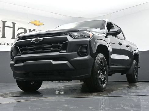 New 2026 Chevrolet Colorado W/T w/ WT Custom Package AWD/4WD image 4