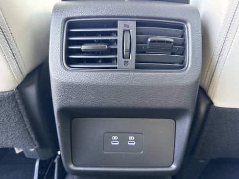 Used 2026 Nissan Rogue SV image 15