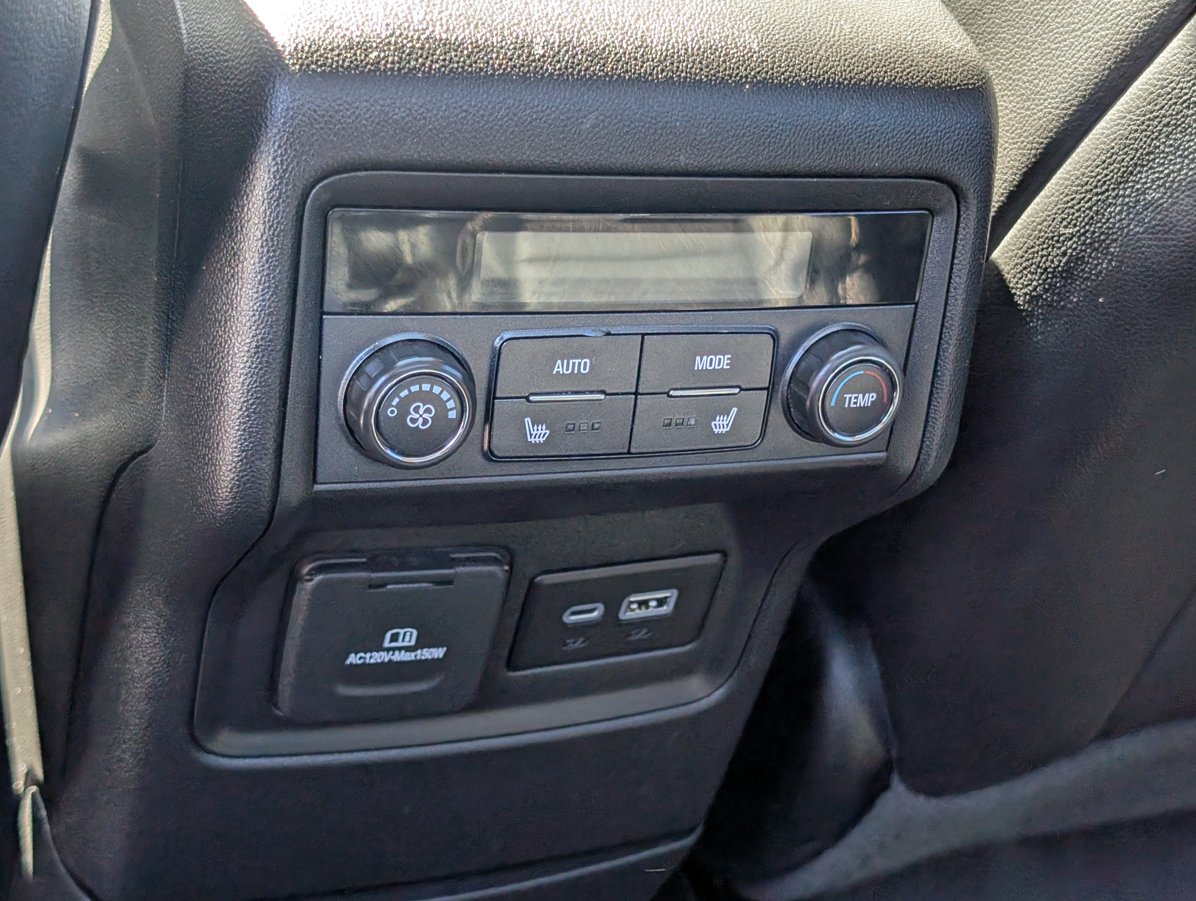Used 2021 GMC Acadia Denali w/ Denali Ultimate Package AWD/4WD image 18