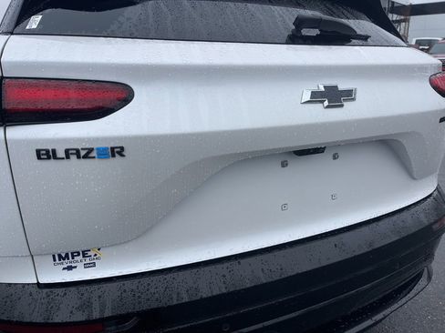 Used 2024 Chevrolet Blazer EV RS image 32