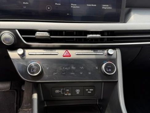Used 2025 Hyundai Sonata SEL AWD/4WD image 15