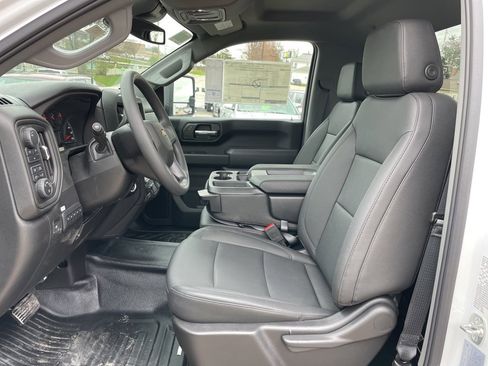 Used 2025 Chevrolet Silverado 3500 W/T w/ WT Convenience Package image 3