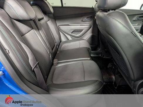 Used 2016 Chevrolet Trax LT w/ LT Convenience Package AWD/4WD image 33