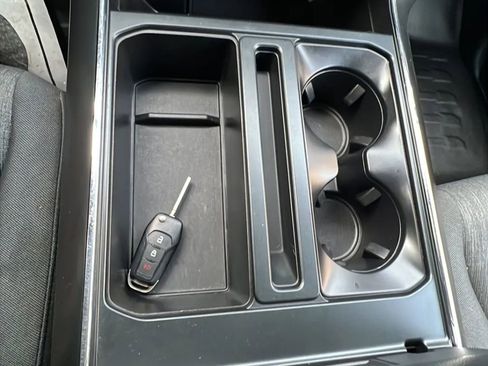 Used 2021 Ford F150 XL w/ Trailer Tow Package image 19