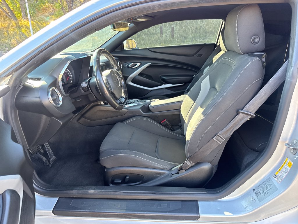 Used 2019 Chevrolet Camaro LT RWD image 11