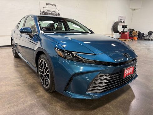 New 2026 Toyota Camry XLE FWD image 2