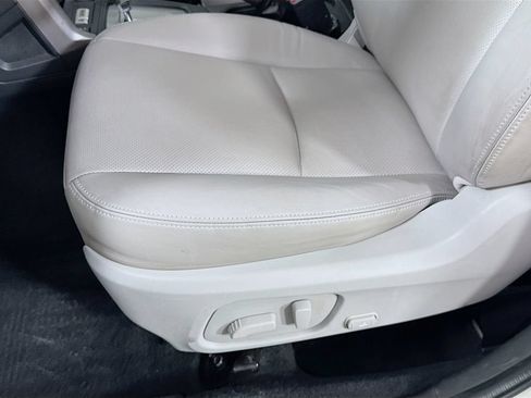Used 2016 Subaru Forester 2.5i Limited AWD/4WD image 23