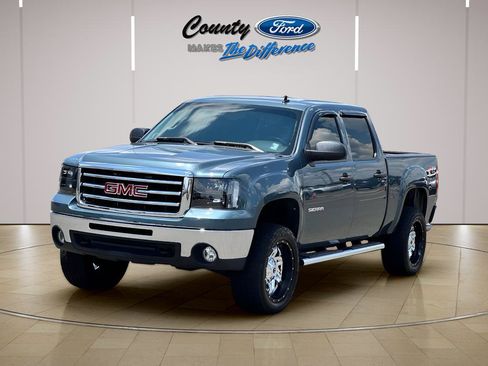 Used 2012 GMC Sierra 1500 SLE w/ Power Tech Package AWD/4WD image 2