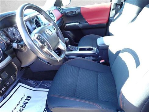 Used 2022 Toyota Tacoma SR5 image 10