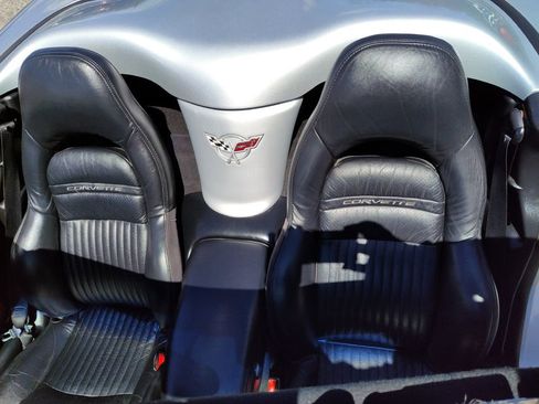 Used 2003 Chevrolet Corvette Convertible w/ Preferred Equipment Group1 image 27
