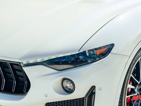 Used 2019 Maserati Levante Trofeo AWD/4WD image 57