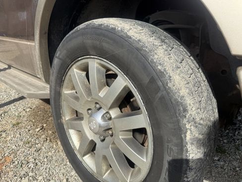 Used 2011 Ford F150 King Ranch image 14