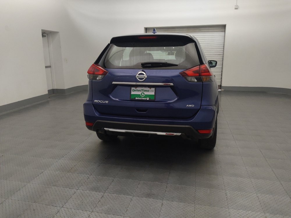 Used 2018 Nissan Rogue S AWD/4WD image 7
