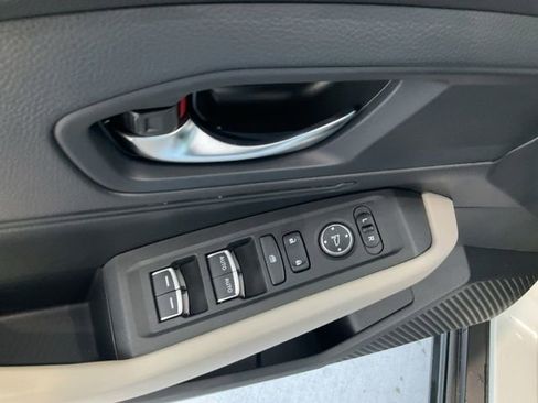 Certified 2024 Honda Accord LX image 5