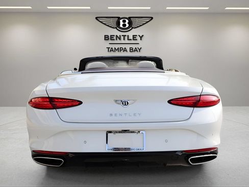New 2026 Bentley Continental GTC AWD/4WD image 9