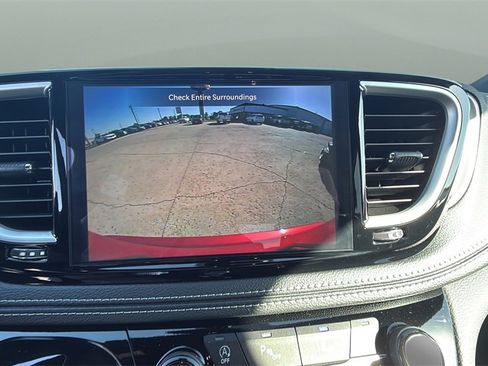 New 2026 Chrysler Pacifica Select image 23