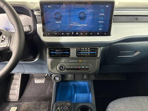 New 2026 Ford Maverick XLT w/ XLT Luxury Package FWD image 27