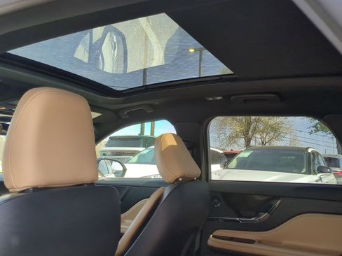 Used 2022 Lincoln Corsair Reserve w/ Luxury Package image 20