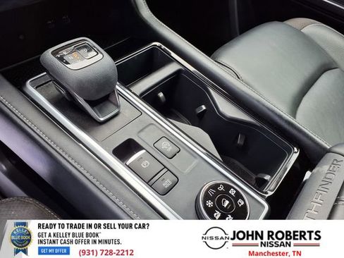 Used 2023 Nissan Pathfinder SL image 28