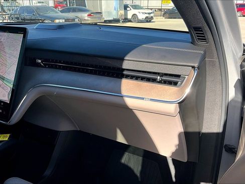 Certified 2025 Volvo EX90 Ultra image 22