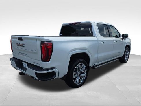 Used 2025 GMC Sierra 1500 Denali w/ Denali Reserve Package AWD/4WD image 5
