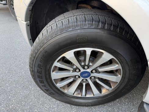 Used 2017 Ford Expedition EL XLT w/ Equipment Group 202A AWD/4WD image 29