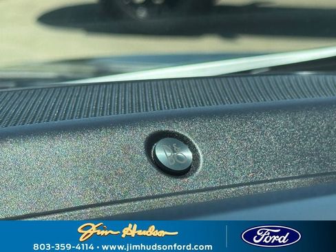 New 2025 Ford F150 Lariat w/ Equipment Group 501A Mid image 28