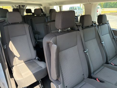Used 2025 Ford Transit 350 XLT RWD image 23