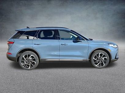 New 2025 Lincoln Corsair Reserve w/ Equipment Group 202A