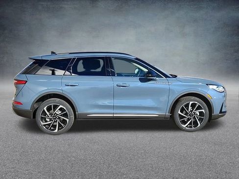 New 2025 Lincoln Corsair Reserve w/ Equipment Group 202A image 2