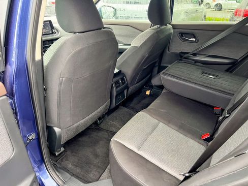 Used 2023 Nissan Rogue SV image 13