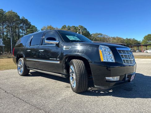 Used 2014 Cadillac Escalade ESV Platinum image 10