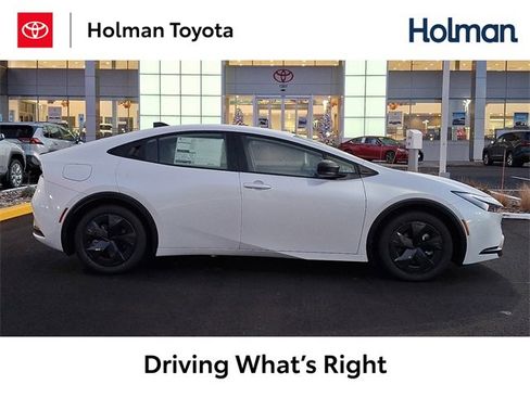 New 2026 Toyota Prius SE image 1